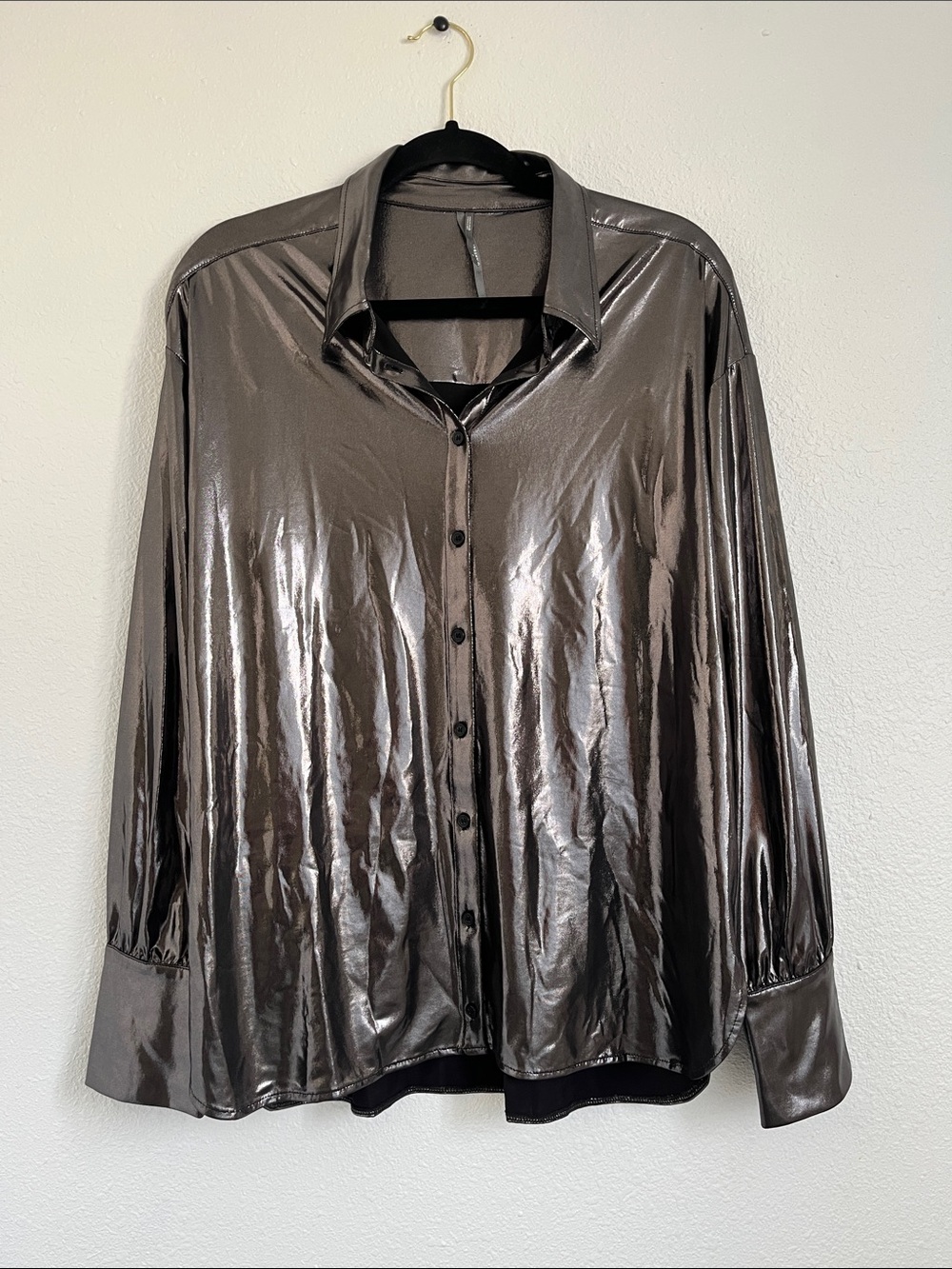 ANTHROPOLOGIE Gillian Liquid Shine Buttondown, M oversized metallic fairy grunge